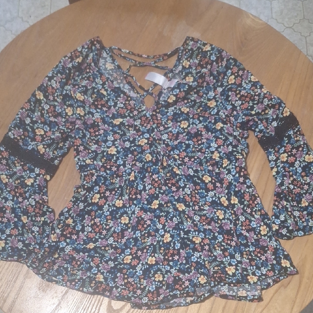 No Boundaries Blue Floral Fitted Blouse